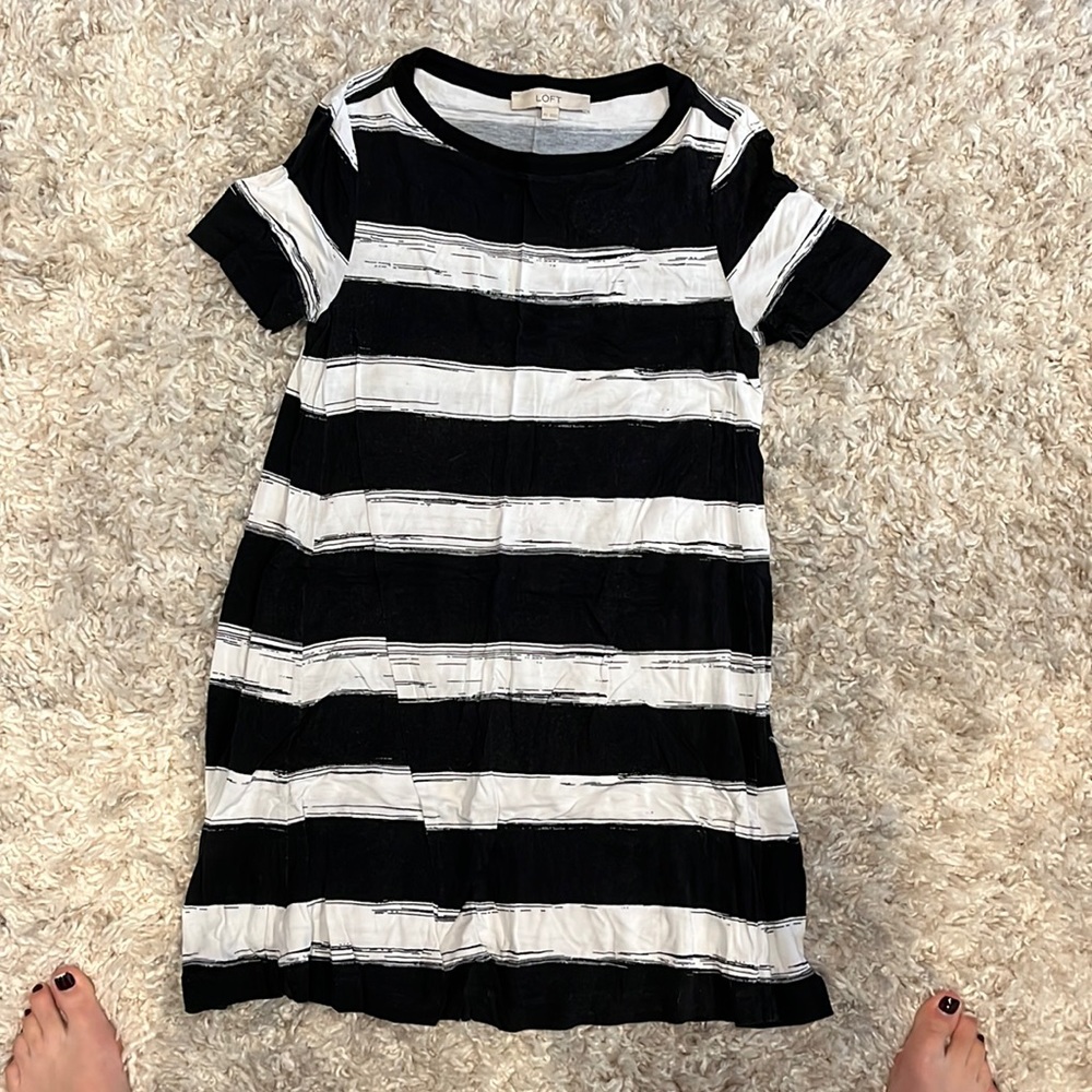 Loft t shirt dress! Super comfy!